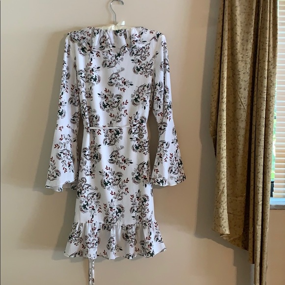 Melody Dress in white based print by Elliatt - Picture 7 of 8